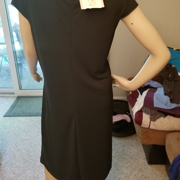 DRESS - Picture 1 of 3